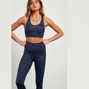 Allfenix Oversized Cheetah Sports Bra Racer back Navy black Sz Small